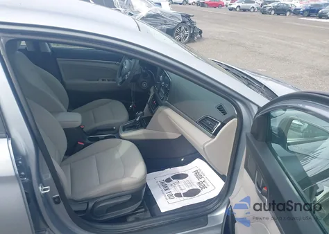 2017 Hyundai Elantra Se z USA, uszkodzony, nr VIN 5NPD84LF9HH117821